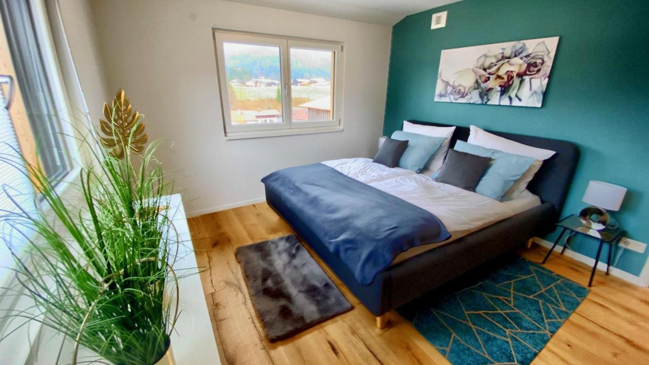 Ferienhaus Chalets Инцел Екстериор снимка