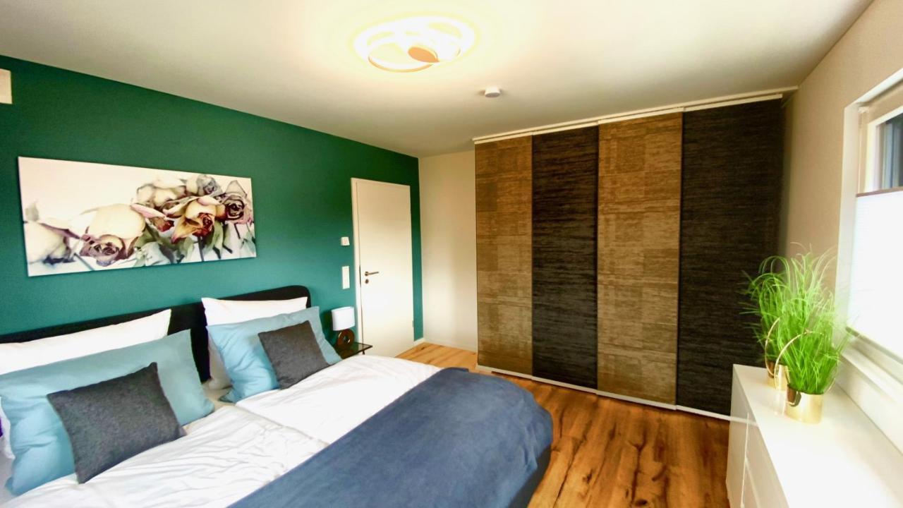 Ferienhaus Chalets Инцел Екстериор снимка