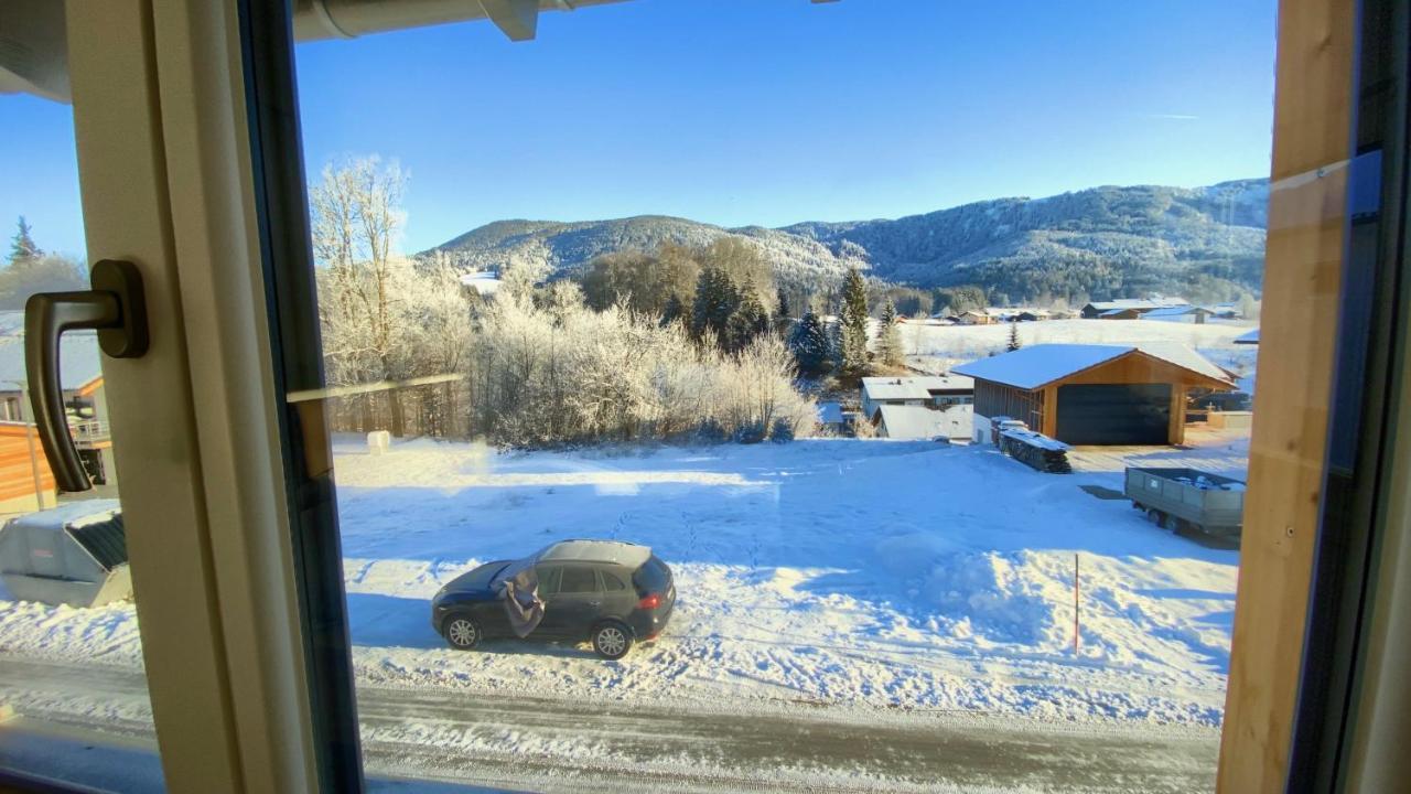 Ferienhaus Chalets Инцел Екстериор снимка